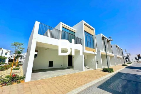 Townhouse di Arabian Ranches 3, Dubai, UEA 4 kamar tidur, 267 m2 nomor 643898 - foto 11
