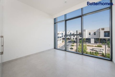 Townhouse di Arabian Ranches 3, Dubai, UEA 4 kamar tidur, 267 m2 nomor 643898 - foto 15