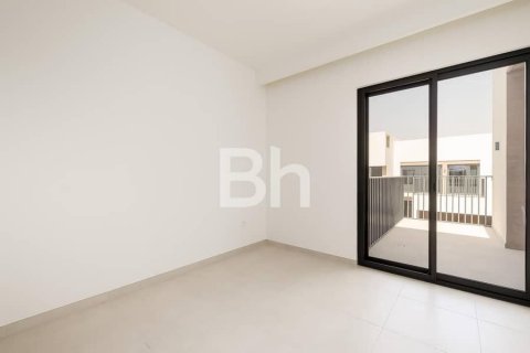 Városi lakóépület itt: Arabian Ranches 3, Dubai, EAE, 3 hálószoba, 211 m², azonosító: 643899 - fénykép 9