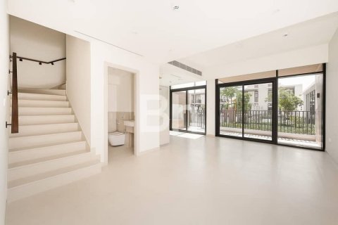 Városi lakóépület itt: Arabian Ranches 3, Dubai, EAE, 3 hálószoba, 211 m², azonosító: 643899 - fénykép 1