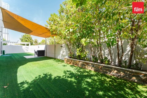 Casa urbana para arrendamento em Dubai, EAU 3 quartos, 325 m2 № 711414 - foto 16