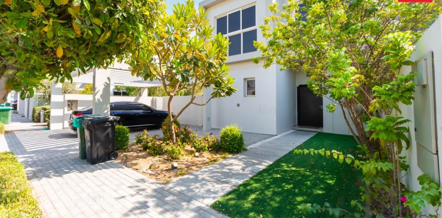 Casa urbana em Dubai, EAU 3 quartos, 325 m2 № 711414