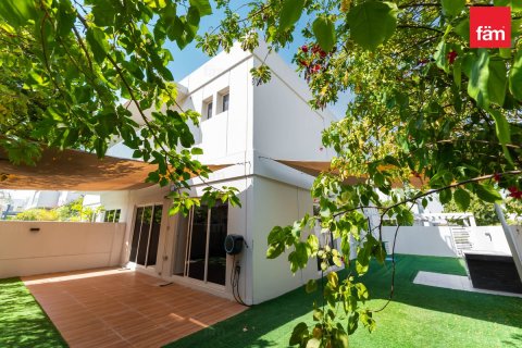 Casa urbana para arrendamento em Dubai, EAU 3 quartos, 325 m2 № 711414 - foto 9