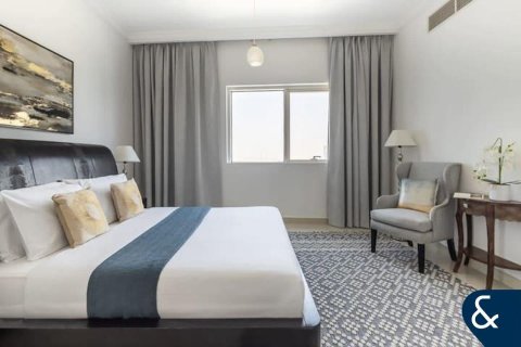 Apartmen di Business Bay, Dubai, UAE 2 bilik tidur, 136 meter persegi № 668446 - foto 13