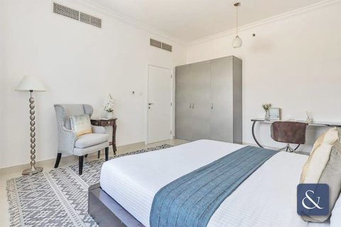 Apartmen di Business Bay, Dubai, UAE 2 bilik tidur, 136 meter persegi № 668446 - foto 11