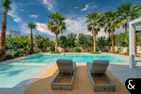 Vila di Jumeirah Golf Estates, Dubai, UAE 7 bilik tidur, 1020 meter persegi № 668443 - foto 22