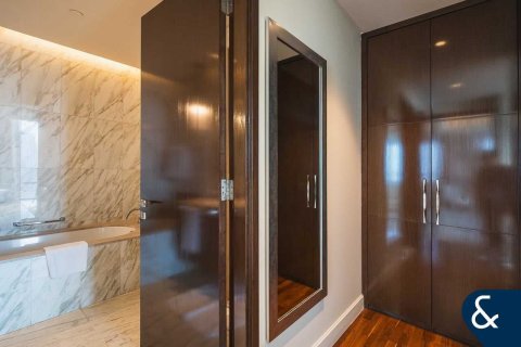 Apartmen di Downtown Dubai (Downtown Burj Dubai), UAE 3 bilik tidur, 184 meter persegi № 668442 - foto 14