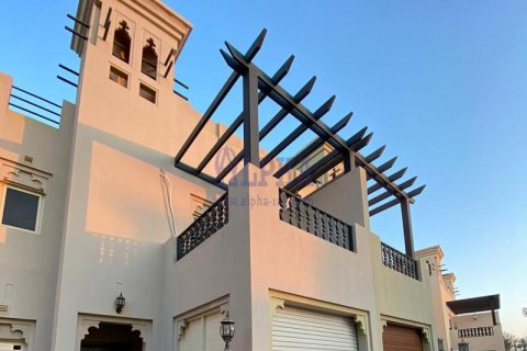 Townhouse sa Al Hamra Village, Ras Al Khaimah, UAE 4 silid-tulugan, 257.3 sq.m. № 640757 - larawan 1