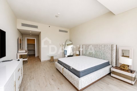 Palm Jumeirah, Dubai, UAE의 판매용 아파트 침실 2개, 138제곱미터 번호 752077 - 사진 25