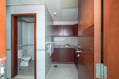Business Bay, Dubai, UAE의 임대용 사무실 86.9제곱미터 번호 640852 - 사진 10