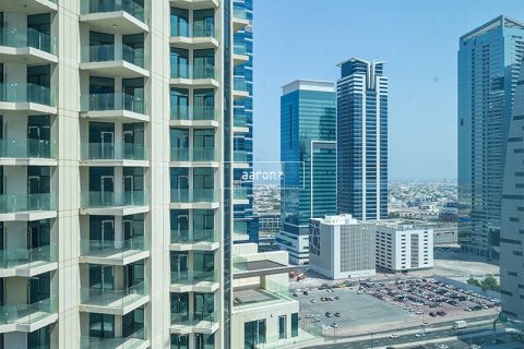 Business Bay, Dubai, UAE의 임대용 사무실 86.9제곱미터 번호 640852 - 사진 11