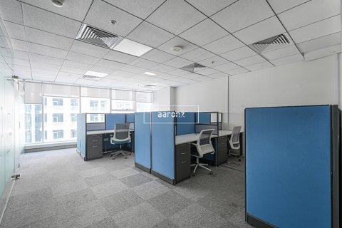 Business Bay, Dubai, UAE의 임대용 사무실 86.9제곱미터 번호 640852 - 사진 1