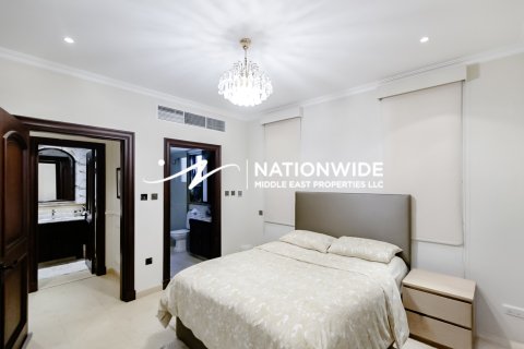 Вилла Абу-Даби, БАӘ-да 4 жатын бөлмелер, 442 м² № 659329 - фото 12