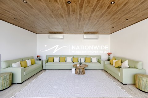 Вилла Абу-Даби, БАӘ-да 4 жатын бөлмелер, 442 м² № 659329 - фото 8