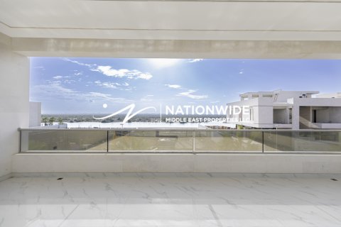 Villa en venta en Abu Dhabi, EAU 6 dormitorios, 970 m2 № 659327 - foto 16