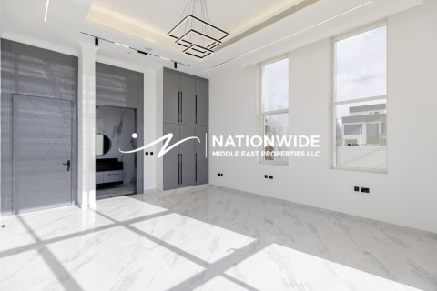 Villa en venta en Abu Dhabi, EAU 6 dormitorios, 970 m2 № 659327 - foto 8