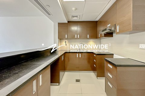 Lägenhet till försäljning i Abu Dhabi, UAE 2 sovrum, 128 kvm Nr. 659324 - fotografi 5