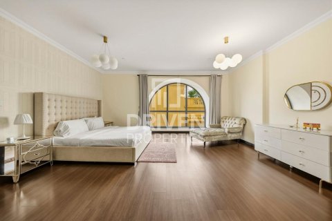 Paritalo Jumeirah Beach Residence, Dubai, Arabiemiraatit 4 makuuhuonetta, 389.36 m2 № 767168 - kuva 17