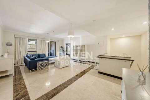 Paritalo Jumeirah Beach Residence, Dubai, Arabiemiraatit 4 makuuhuonetta, 389.36 m2 № 767168 - kuva 13