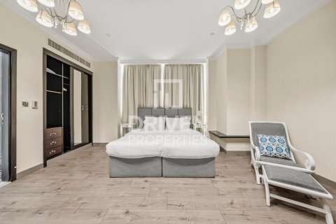 Paritalo Jumeirah Beach Residence, Dubai, Arabiemiraatit 4 makuuhuonetta, 389.36 m2 № 767168 - kuva 11