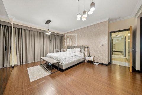 Paritalo Jumeirah Beach Residence, Dubai, Arabiemiraatit 4 makuuhuonetta, 389.36 m2 № 767168 - kuva 16