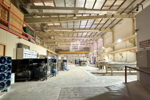 Varasto Dubai, Arabiemiraatit 5888.7 m2 № 663128 - kuva 11