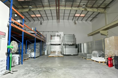 Varasto Dubai, Arabiemiraatit 5888.7 m2 № 663128 - kuva 3