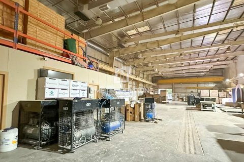 Varasto Dubai, Arabiemiraatit 5888.7 m2 № 663128 - kuva 2