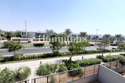 Kaupunkipientalo Mudon, Dubai, Arabiemiraatit 3 makuuhuonetta, 205.96595100 m2 № 660714 - kuva 2