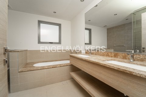 Villa sa Dubai, UAE 3 silid-tulugan, 419 sq.m. № 734262 - larawan 17