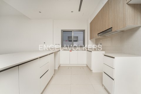 Villa sa Dubai, UAE 3 silid-tulugan, 419 sq.m. № 734262 - larawan 4