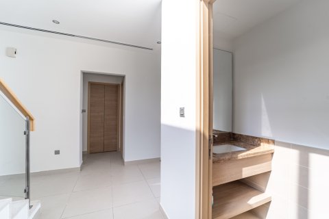 Müüa villa asukohaga Dubai, AÜE: 3 magamistoaga, 419 m² Nr 734262 - pilt 17