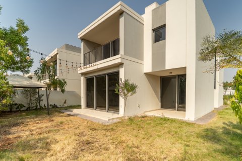 Müüa villa asukohaga Dubai, AÜE: 3 magamistoaga, 419 m² Nr 734262 - pilt 28