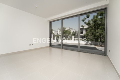 Villa sa Dubai, UAE 3 silid-tulugan, 419 sq.m. № 734262 - larawan 3