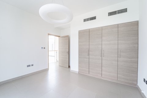 Müüa villa asukohaga Dubai, AÜE: 3 magamistoaga, 419 m² Nr 734262 - pilt 14