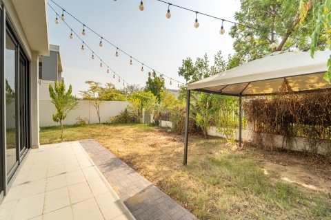 Müüa villa asukohaga Dubai, AÜE: 3 magamistoaga, 419 m² Nr 734262 - pilt 30