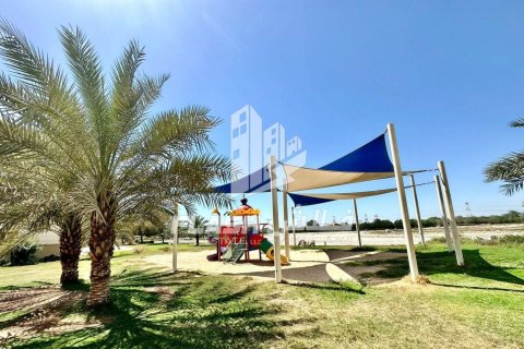 Lägenhet till försäljning i Yasmin Village, Ras Al Khaimah, UAE 2 sovrum, 110 kvm Nr. 730688 - fotografi 12