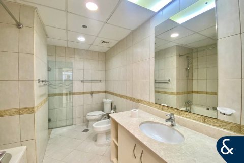 Apartmen di Motor City, Dubai, UAE 3 bilik tidur, 272 meter persegi № 671258 - foto 13