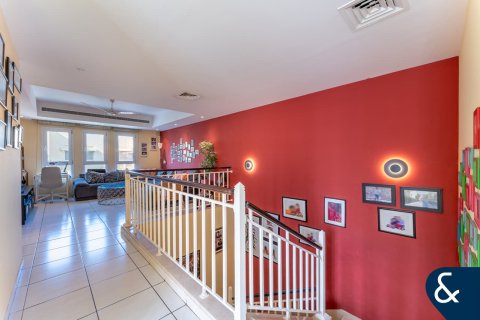 וילה למכירה ב The Lakes, Dubai, איחוד האמירויות  3 חדרי שינה, 282 מ"ר, מספר 671233 - תמונה 12