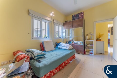 וילה למכירה ב The Lakes, Dubai, איחוד האמירויות  3 חדרי שינה, 282 מ"ר, מספר 671233 - תמונה 7