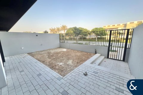 Vila u gradu Mudon, Dubai, UAE 3 spavaće sobe, 206 m2 Br. 671006 - Slika 2