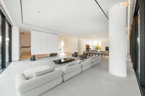 Vila v Al Wasl, Dubai, SAE 6 ložnice, 994.3 m² Č.: 659145 - fotografie 8