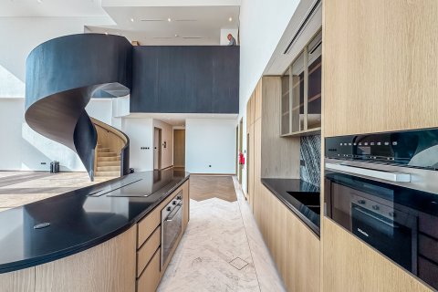 Penthouse di JUMEIRAH LIVING BUSINESS BAY di Business Bay, Dubai, UEA 5 kamar tidur, 562 m2 nomor 696488 - foto 7
