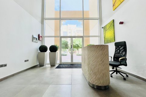 Golf City, Dubai, UAE의 판매용 아파트 침실 2개, 104제곱미터 번호 696195 - 사진 19