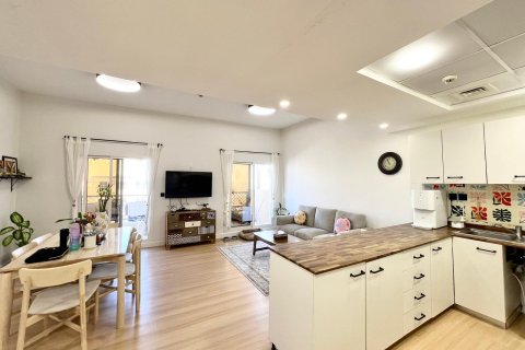 Golf City, Dubai, UAE의 판매용 아파트 침실 2개, 104제곱미터 번호 696195 - 사진 7