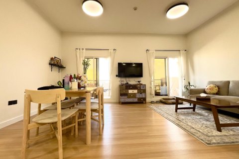 Golf City, Dubai, UAE의 판매용 아파트 침실 2개, 104제곱미터 번호 696195 - 사진 4