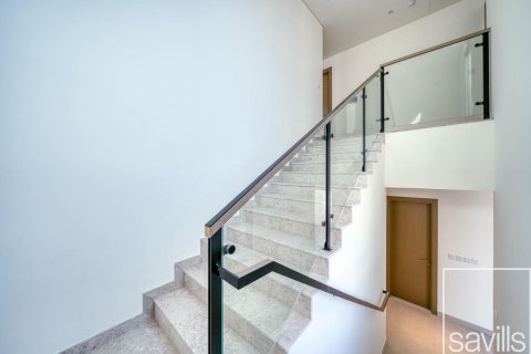 Vilë në Al Furjan, Dubai, Emiratet e Bashkuara Arabe 4 dhoma gjumi, 619 m2. № 681142 - Foto 8