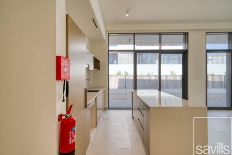 Vilë në Al Furjan, Dubai, Emiratet e Bashkuara Arabe 4 dhoma gjumi, 619 m2. № 681142 - Foto 17