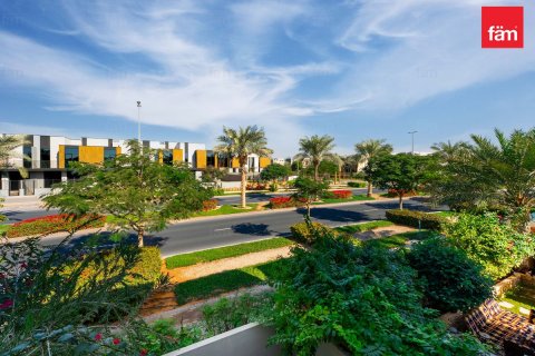 Rijtjeshuis te huur in Dubai, VAE 3 slaapkamers, 187.3 vr.m., nr 679874 - foto 10