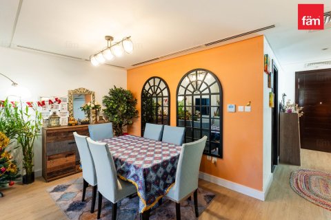 Rijtjeshuis te huur in Dubai, VAE 3 slaapkamers, 187.3 vr.m., nr 679874 - foto 3